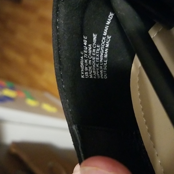 Flats - Picture 4 of 4